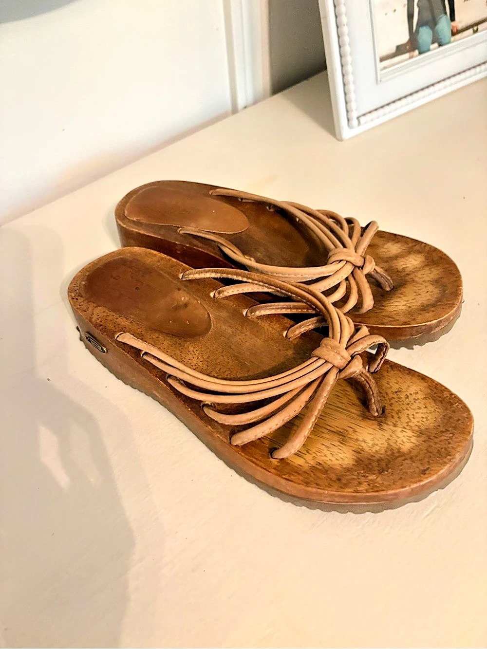 vintage bongo, wood sandals 8